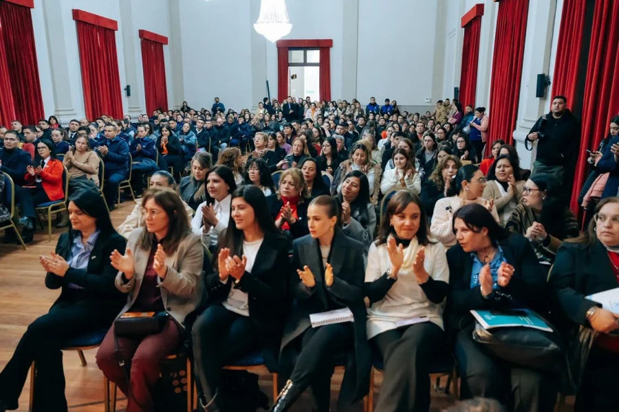 Hecho. Se realiz&oacute; la presentaci&oacute;n oficial de la Ley Provincial N.&ordm; 10.800, que establece el Protocolo de Intervenci&oacute;n ante Situaciones de Violencia en Raz&oacute;n del G&eacute;nero.