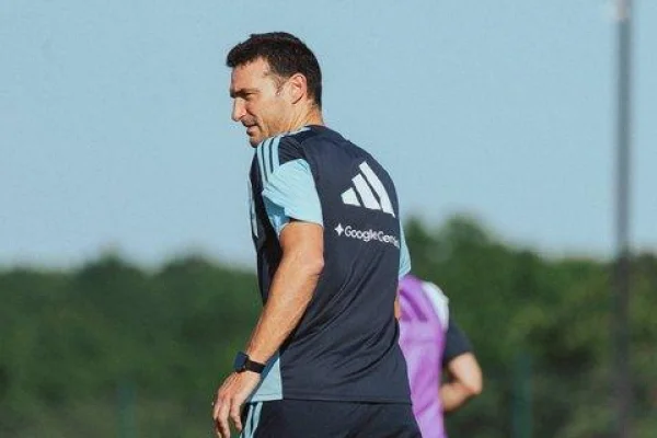 La Selección argentina completó su segundo entrenamiento en Kansas y Scaloni probó un once para jugar ante Honduras
