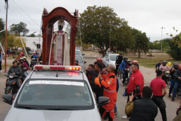 Chamical recibió la visita pastoral de San Nicolás de Bari
