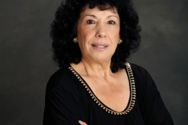 Murió Marita Monteleone, la emblemática voz de los mensajes telefónicos en Argentina y figura de la locución