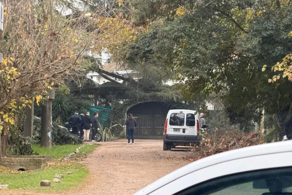 Los primeros detalles oficiales de la muerte del Indio Solari: lo encontró su cuidadora al lado de la pileta