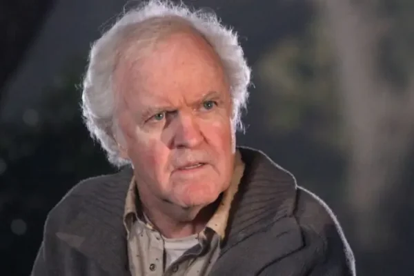 Muere apuñalado James Handy, actor de Jumanji y Top Gun: Maverick, y arrestan al hijo de su novia