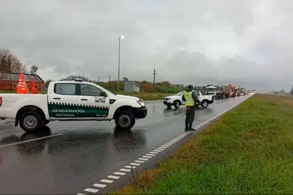 Cuatro muertos por un choque múltiple en la Ruta Nacional 12