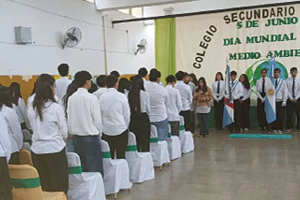 Estudiantes comprometieron cuidado ambiental