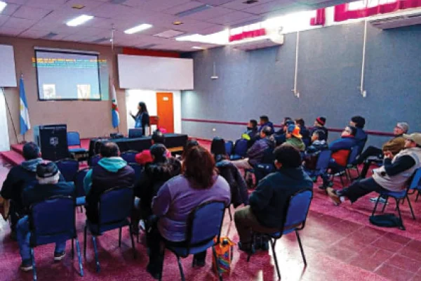 Capacitan y preparan la Jornada de Concientización Ambiental