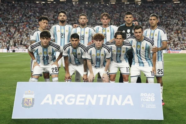 Argentina se impone 1 a 0 a Islandia