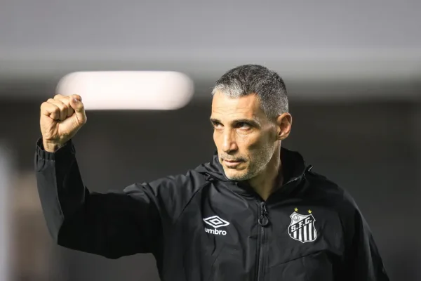 Racing cerró a Juan Pablo Vojvoda como su nuevo DT