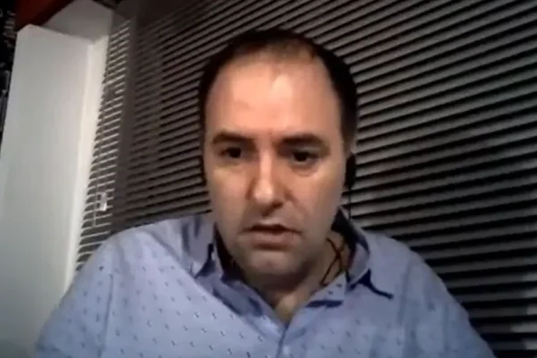 El video viejo que contradice a Adorni: contó que descubrió el Bitcoin en 2017, pero dice que invierte desde 2014