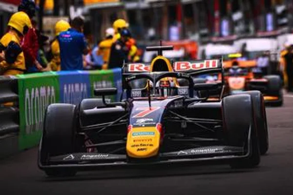 Fórmula 3: Mattia Colnaghi debió abandonar la carrera sprint del GP de España