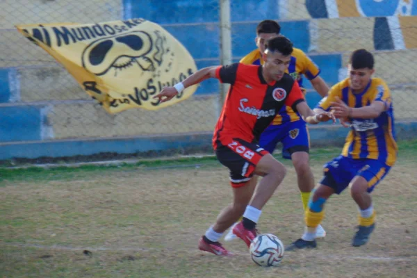 Fútbol de Chilecito: Defensores no pudo con los sañogasteños