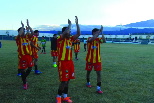 Fútbol de Chilecito: El Santo y Estrella, igualados y sin emociones