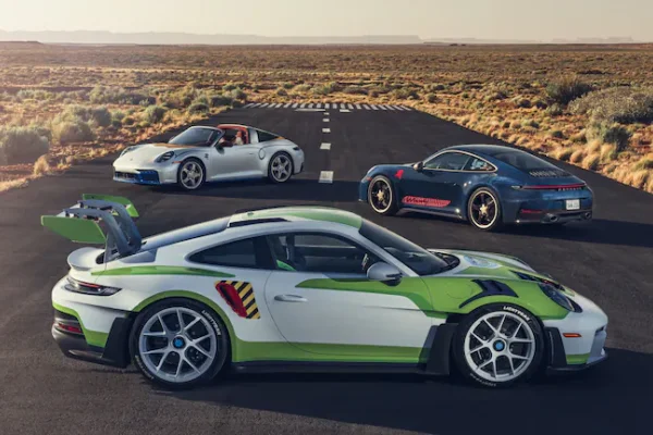 Porsche creó tres exclusivos 911 inspirados en los personajes de Toy Story 5