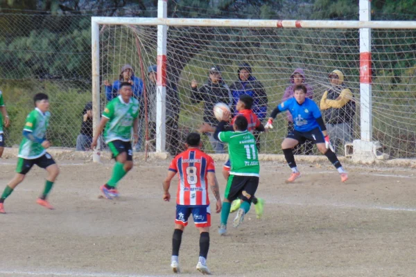 Fútbol de Chilecito: El Verdolaga salvó el invicto en Los Sarmientos
