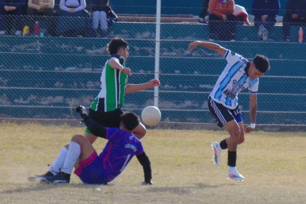 Fútbol de Chilecito: Joaquín lo dio vuelta y así volvió al triunfo