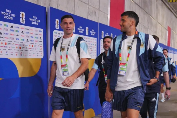 Argentina comienza la defensa del titulo ante Argelia