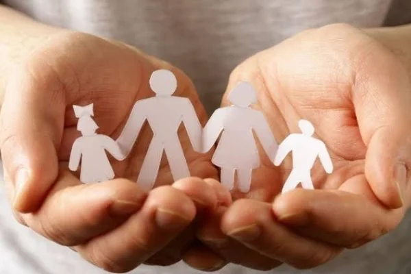 Convocan a familias para adoptar a dos hermanitas de 6 y 11 años en La Rioja