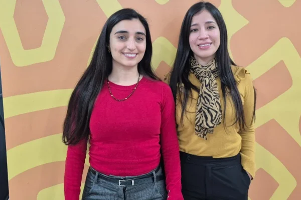 La educación riojana llegó a India de la mano de dos jóvenes directivas