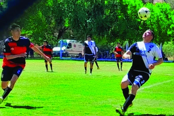 Fútbol de Famatina: El Torneo Apertura pone primera en la cancha de Unión Carrizal