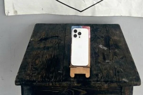 Recuperan iPhone 16 Pro robado de un automóvil en el Barrio Yacampis