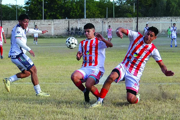 Independiente le amargó la tarde a Vélez