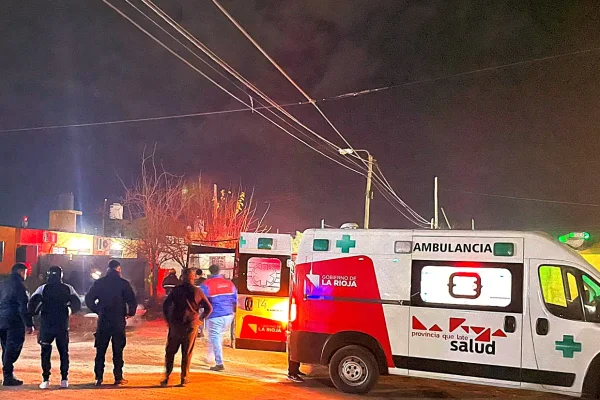 Incendio en una vivienda alertó a los Bomberos y hubo una mujer fue asistida