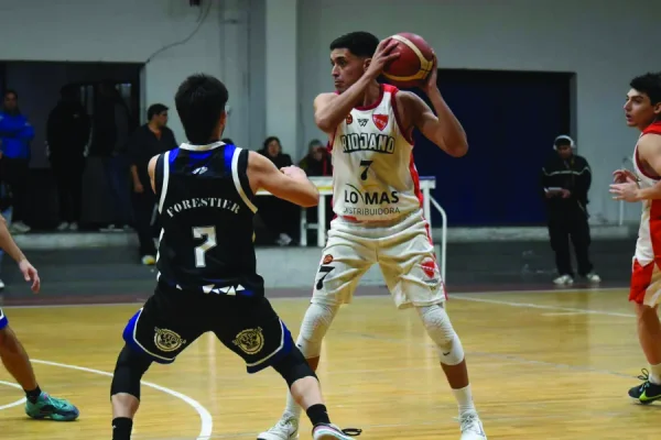 Básquetbol: Riojano y Riachuelo abren el camino de las semifinales