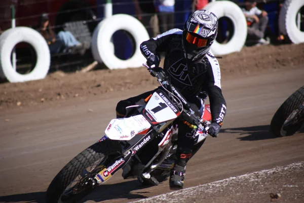 Matías Lorenzato confirmado para el mundial de Flat Track en Alemania y Croacia