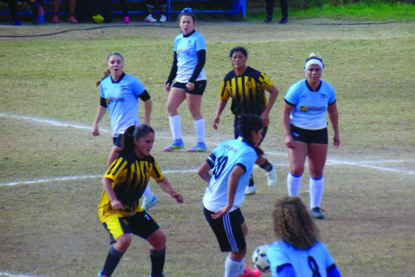 Fútbol de Chilecito: Victorias de los punteros en el Torneo Femenino
