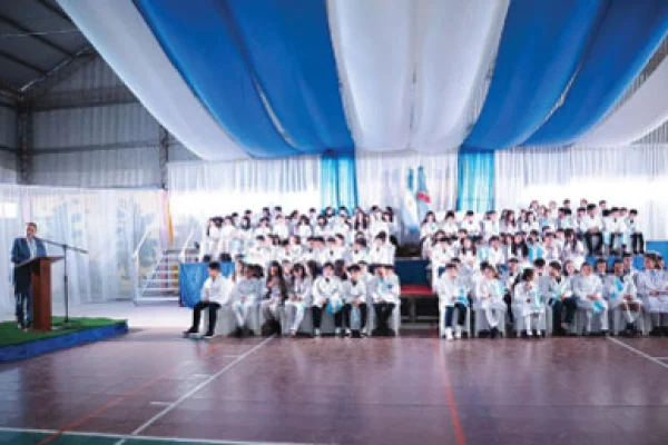 La promesa a la bandera será en la Escuela “Wolf Scholnik”