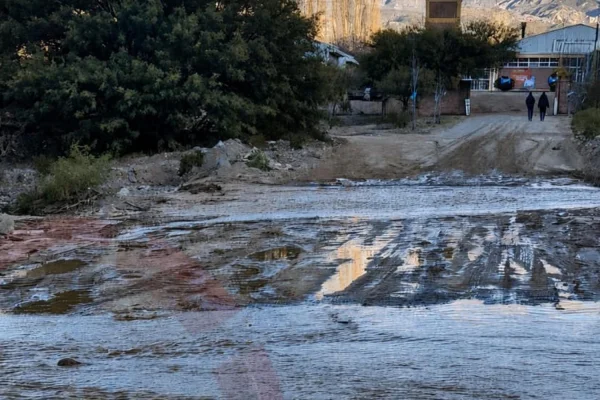 Investigan apertura ilegal de compuertas de agua en Alto Carrizal