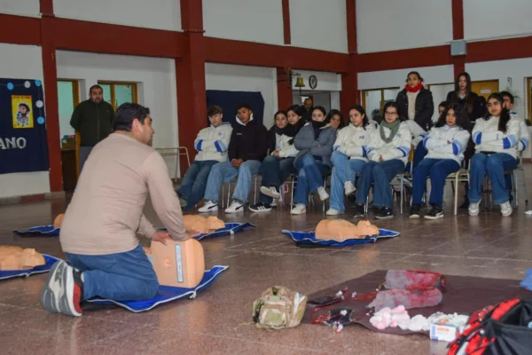 Salud intervino en Colegio Secundario de Anillaco