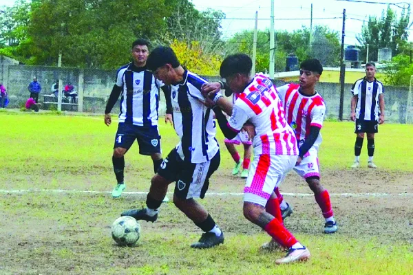 Fútbol: San Vicente buscará subirse a la cima de la tabla