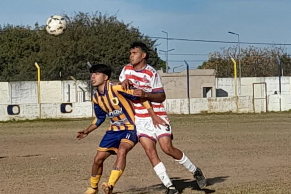 Fútbol: Defensores ganó sin problemas y se mete en la pelea