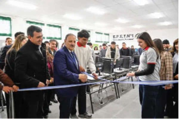 Escuela EPET Nº1 cuenta con laboratorio de informática