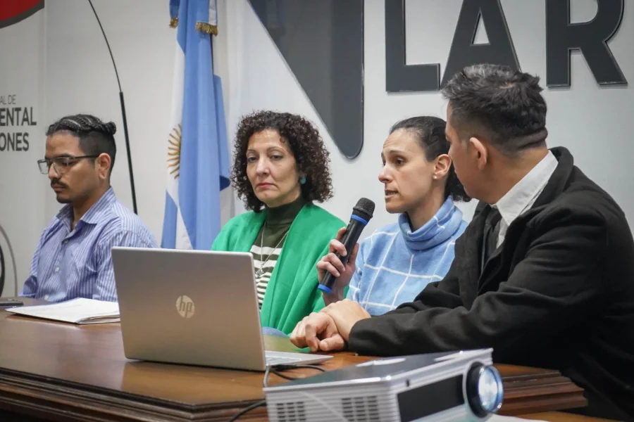 Con los actores intervinientes . La actividad se desarroll&oacute; en el marco del Mes de la Prevenci&oacute;n de los Consumos Problem&aacute;ticos.