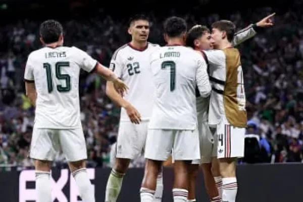 México goleó a República Checa y cerró el Grupo A  con puntaje perfecto