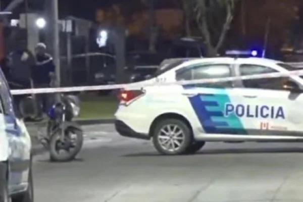 Castelar: un joven mató a su madre y la enterró en el patio de su casa