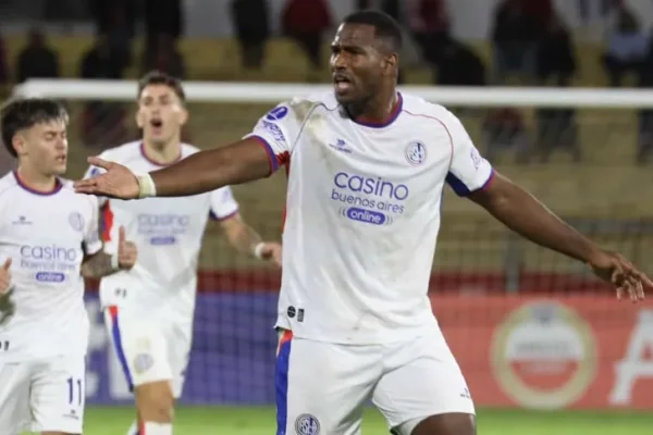 Boca le hará una nueva oferta a San Lorenzo por Jhohan Romaña