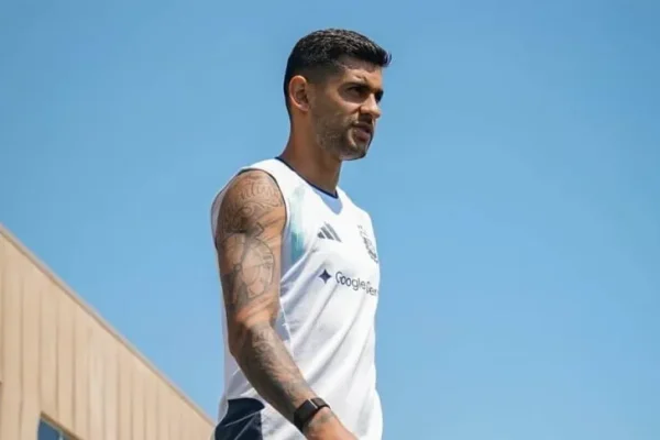 Buenas noticias para la Selección Argentina: a Cuti Romero le dieron bien los estudios y llegaría para los 16vos