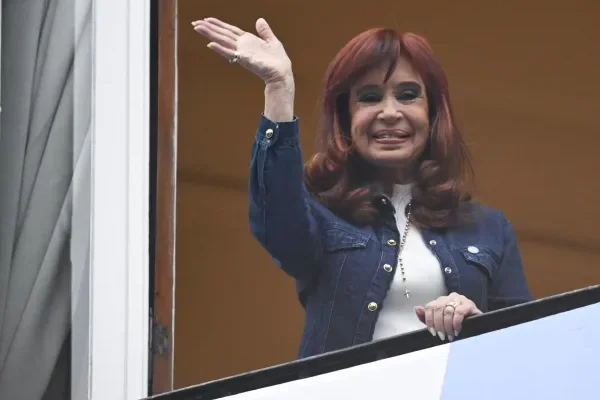 La Justicia ratificó que Cristina Kirchner debe utilizar tobillera electrónica