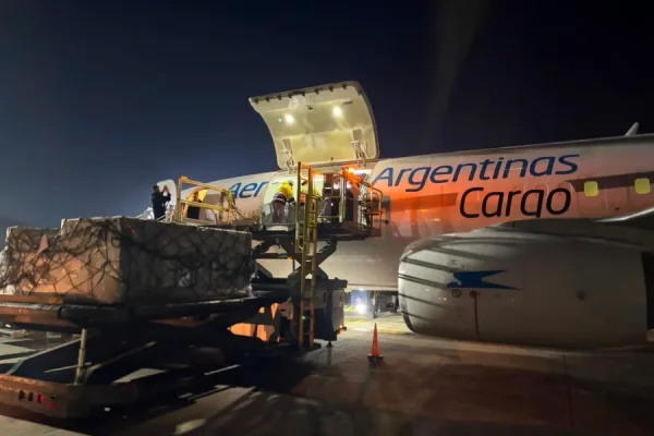 Partieron aviones a Venezuela con ayuda humanitaria