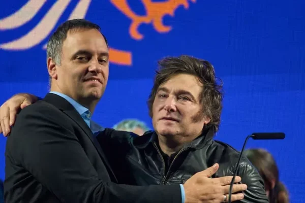 La carta de Adorni al Presidente al anunciar su renuncia