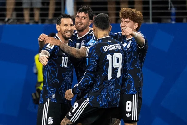 Lionel Messi y la rutina de romper récords haciendo historia en la Selección argentina