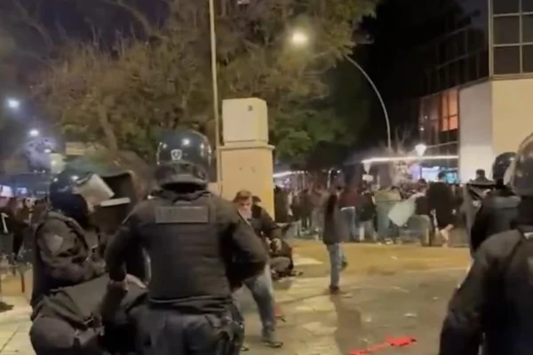 Córdoba: cuatro detenidos y dos policías lesionados en los festejos por el triunfo de la Selección argentina