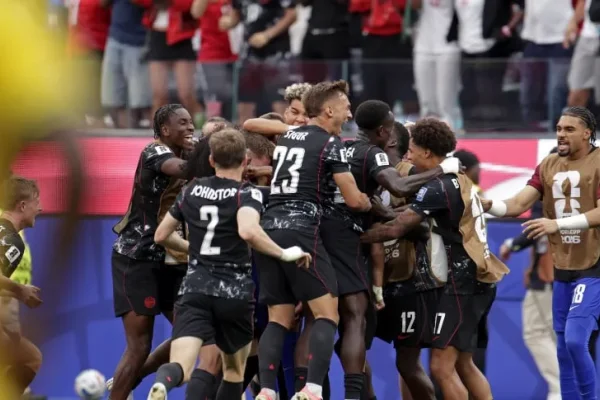 Triunfo agónico de Canadá ante Sudáfrica para sellar el pase a 8vos del Mundial
