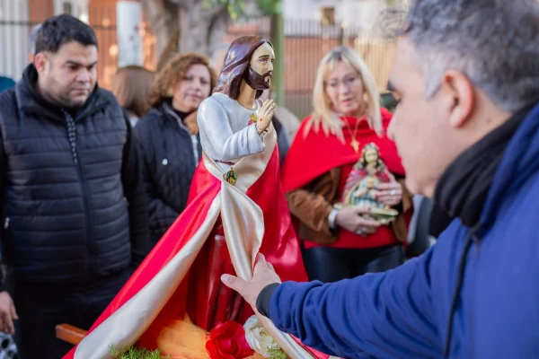 Procesión por el Sagrado Corazón de Jesús