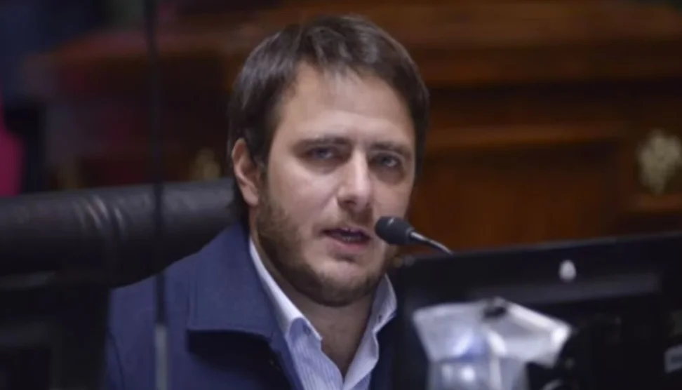 &ldquo;A Adorni lo echaron los argentinos&rdquo;: la fuerte cr&iacute;tica de Hern&aacute;n Reyes tras su salida