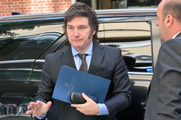 Javier Milei no viajará a la Cumbre del Mercosur en Paraguay