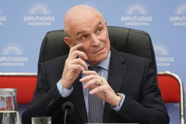 Por pedido de Espert, postergaron su indagatoria para la semana próxima