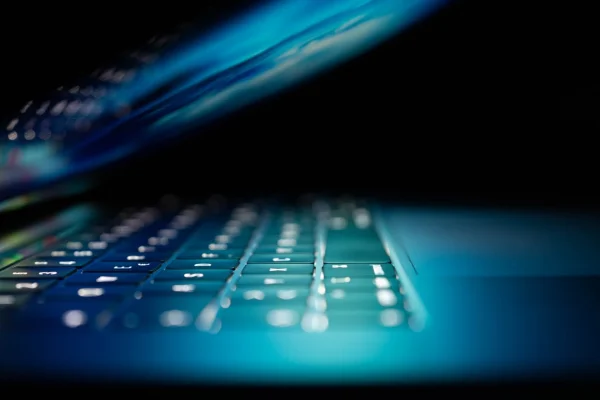 Ciberseguridad en plataformas de entretenimiento online: qué tener en cuenta antes de registrarse
